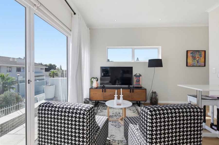To Let 1 Bedroom Property for Rent in Sunset Beach Western Cape